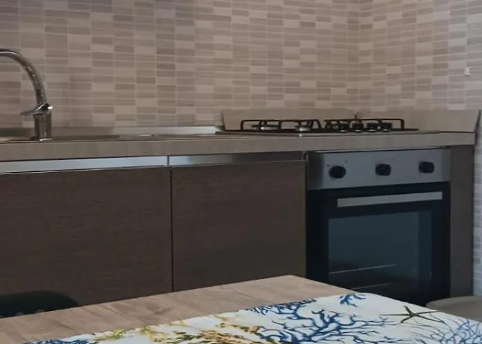 Donna Lia * Giardini Naxos